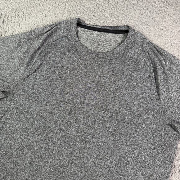 Lululemon Shirt Mens L Gray Dry Sense License to Train Short Sleeve Curved Hem - Picture 1 of 6